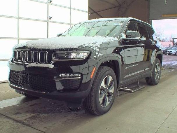 JEEP GRAND CHEROKEE 2022 1C4RJYB65N8748384 image